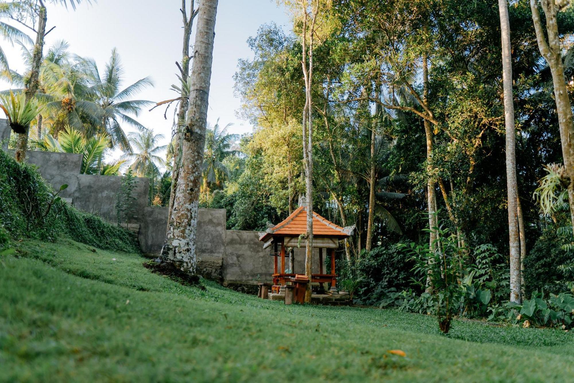 Bali Made Escape Hotel Gianyar  Bagian luar foto